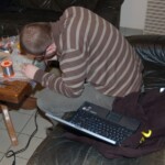 Maciek SQ6MS is soldering something